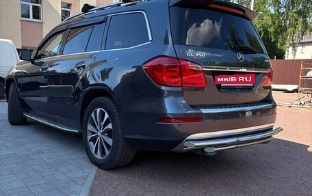 Mercedes-Benz GL-Класс, 2014 год, 2 600 000 рублей, 15 фотография