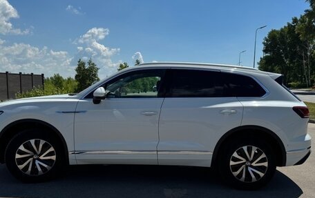 Volkswagen Touareg III, 2020 год, 4 970 000 рублей, 6 фотография