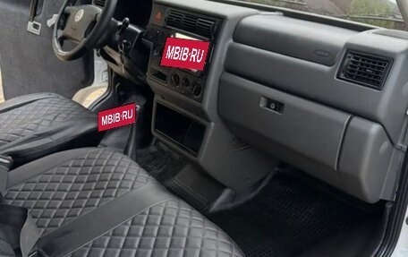 Volkswagen Transporter T4, 2001 год, 757 300 рублей, 2 фотография