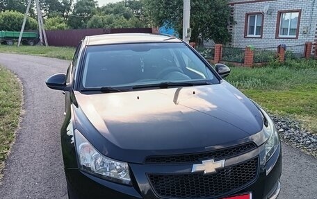 Chevrolet Cruze II, 2010 год, 700 000 рублей, 1 фотография