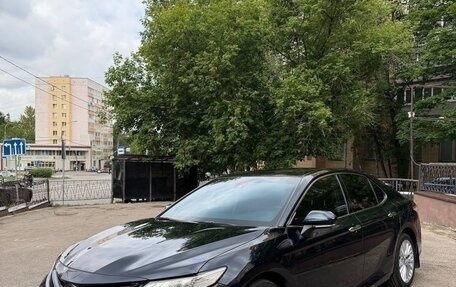 Toyota Camry, 2018 год, 2 820 000 рублей, 1 фотография