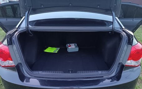 Chevrolet Cruze II, 2010 год, 700 000 рублей, 13 фотография