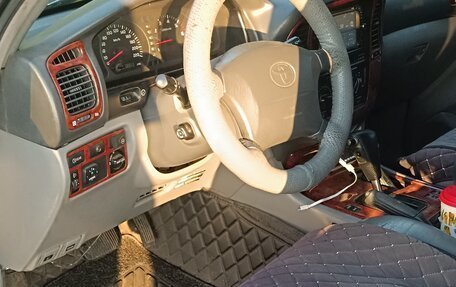 Toyota Land Cruiser 100 рестайлинг 2, 1998 год, 1 350 000 рублей, 7 фотография