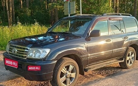 Toyota Land Cruiser 100 рестайлинг 2, 1998 год, 1 350 000 рублей, 2 фотография