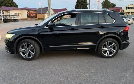 Volkswagen Tiguan II, 2021 год, 3 000 000 рублей, 13 фотография
