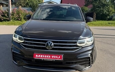 Volkswagen Tiguan II, 2021 год, 3 000 000 рублей, 1 фотография