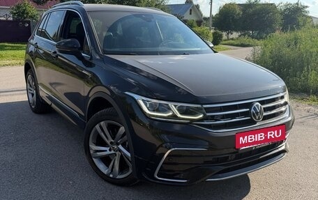 Volkswagen Tiguan II, 2021 год, 3 000 000 рублей, 2 фотография