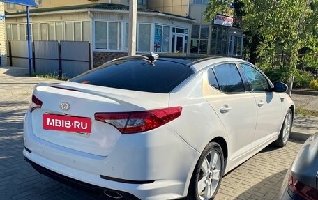 KIA K5 I рестайлинг, 2011 год, 840 000 рублей, 8 фотография