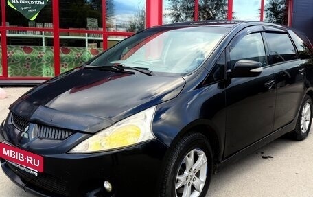 Mitsubishi Grandis, 2004 год, 480 000 рублей, 3 фотография