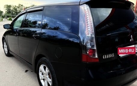 Mitsubishi Grandis, 2004 год, 480 000 рублей, 12 фотография