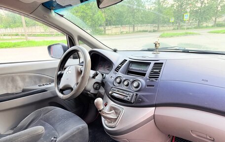 Mitsubishi Grandis, 2004 год, 480 000 рублей, 26 фотография
