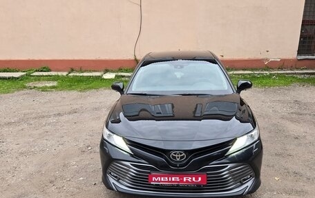 Toyota Camry, 2020 год, 3 100 000 рублей, 1 фотография