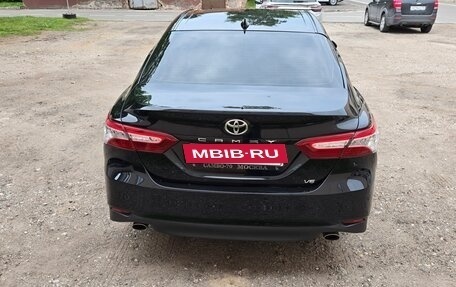 Toyota Camry, 2020 год, 3 100 000 рублей, 5 фотография