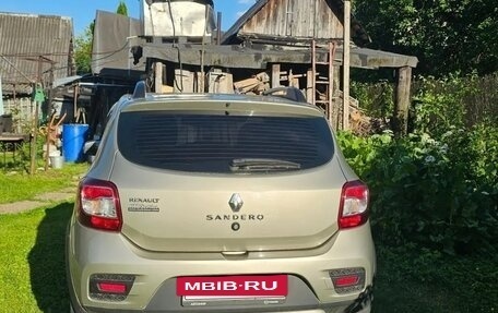 Renault Sandero II рестайлинг, 2018 год, 1 200 000 рублей, 2 фотография
