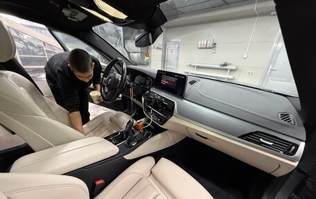 BMW 5 серия, 2021 год, 5 800 000 рублей, 6 фотография