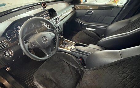 Mercedes-Benz E-Класс, 2011 год, 1 500 000 рублей, 8 фотография