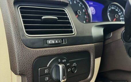 Volkswagen Touareg III, 2011 год, 1 770 000 рублей, 11 фотография