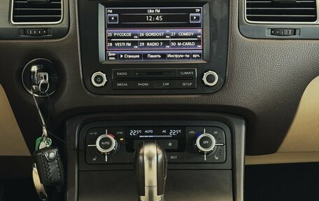 Volkswagen Touareg III, 2011 год, 1 770 000 рублей, 9 фотография