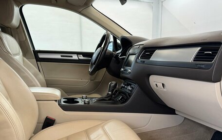Volkswagen Touareg III, 2011 год, 1 770 000 рублей, 15 фотография