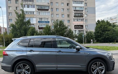 Volkswagen Tiguan II, 2019 год, 2 850 000 рублей, 5 фотография