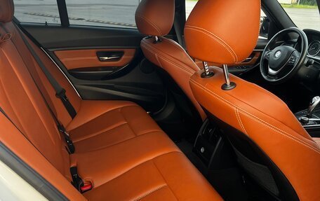 BMW 3 серия, 2013 год, 1 475 000 рублей, 11 фотография