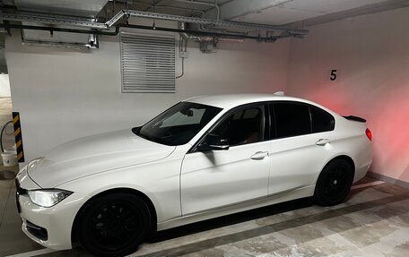 BMW 3 серия, 2013 год, 1 475 000 рублей, 22 фотография