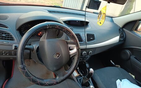 Renault Megane III, 2012 год, 800 000 рублей, 2 фотография
