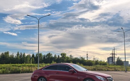 Mercedes-Benz E-Класс, 2011 год, 1 500 000 рублей, 6 фотография