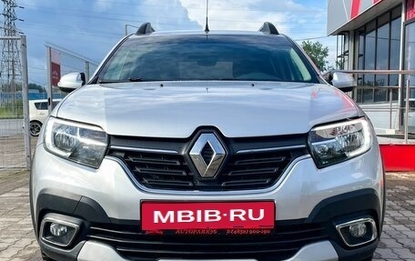 Renault Sandero II рестайлинг, 2019 год, 1 229 000 рублей, 2 фотография