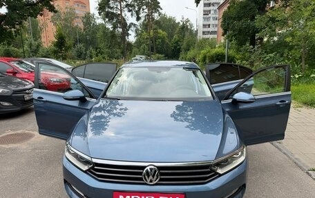 Volkswagen Passat B8 рестайлинг, 2015 год, 1 670 000 рублей, 9 фотография
