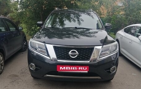 Nissan Pathfinder, 2014 год, 2 399 000 рублей, 4 фотография