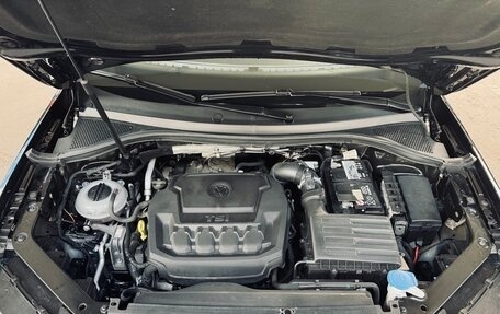 Volkswagen Tiguan II, 2017 год, 2 750 000 рублей, 24 фотография