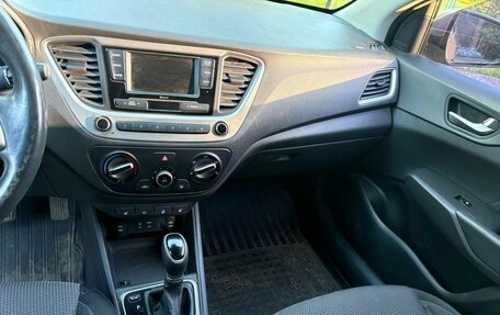 Hyundai Solaris II рестайлинг, 2018 год, 650 000 рублей, 8 фотография