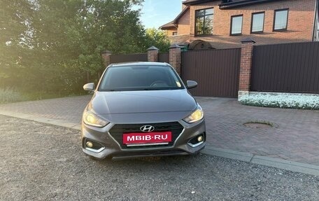 Hyundai Solaris II рестайлинг, 2018 год, 650 000 рублей, 2 фотография