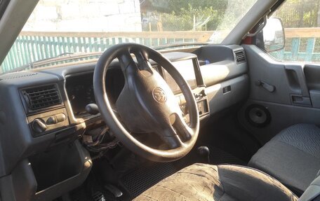 Volkswagen Transporter T4, 1997 год, 400 000 рублей, 2 фотография