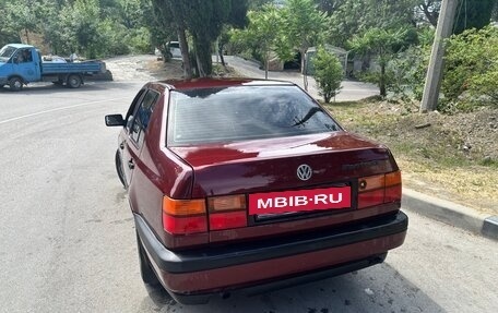 Volkswagen Vento, 1992 год, 199 000 рублей, 2 фотография
