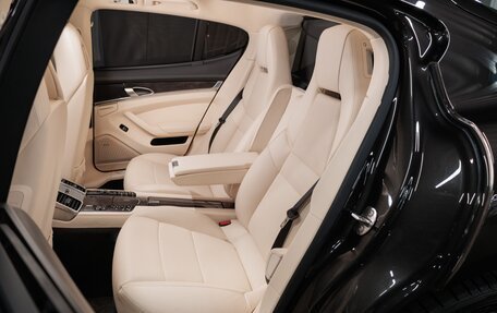Porsche Panamera II рестайлинг, 2013 год, 2 990 000 рублей, 27 фотография