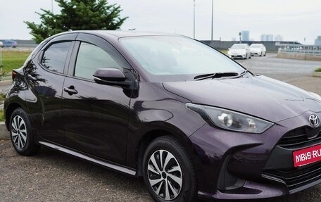 Toyota Yaris, 2021 год, 1 150 000 рублей, 3 фотография
