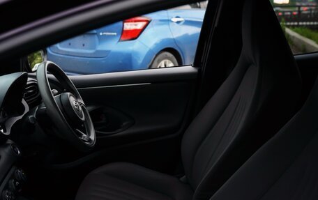 Toyota Yaris, 2021 год, 1 150 000 рублей, 13 фотография