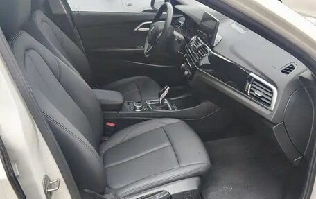 BMW 1 серия, 2023 год, 1 375 000 рублей, 14 фотография