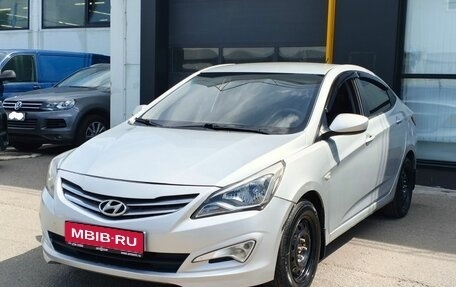 Hyundai Solaris II рестайлинг, 2016 год, 650 000 рублей, 1 фотография