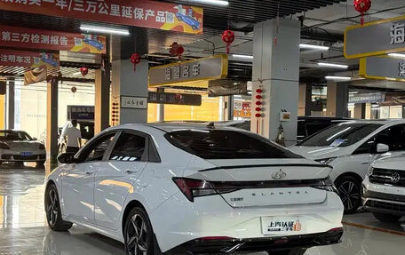 Hyundai Elantra, 2022 год, 1 075 000 рублей, 3 фотография