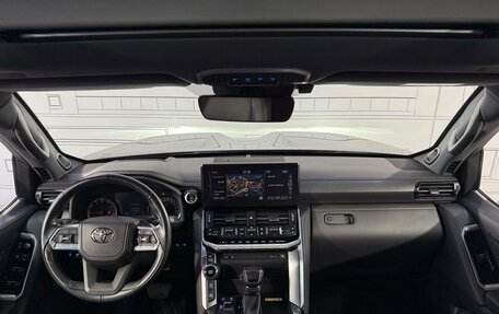 Toyota Land Cruiser, 2023 год, 11 200 000 рублей, 2 фотография