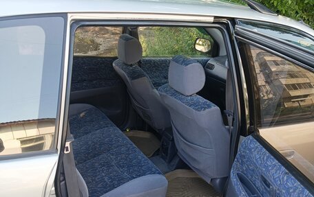 Toyota Ipsum II, 1998 год, 300 000 рублей, 3 фотография