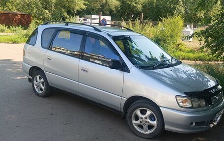 Toyota Ipsum II, 1998 год, 300 000 рублей, 7 фотография