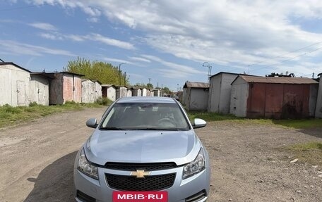 Chevrolet Cruze II, 2010 год, 700 000 рублей, 2 фотография