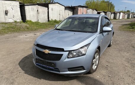 Chevrolet Cruze II, 2010 год, 700 000 рублей, 7 фотография