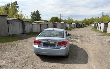 Chevrolet Cruze II, 2010 год, 700 000 рублей, 8 фотография