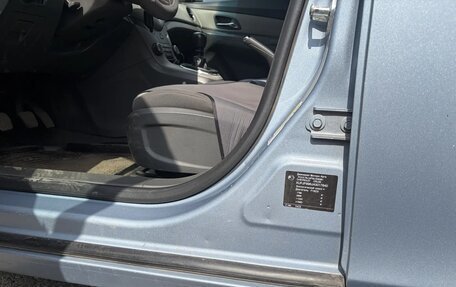 Chevrolet Cruze II, 2010 год, 700 000 рублей, 15 фотография