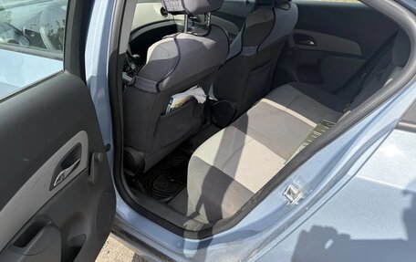 Chevrolet Cruze II, 2010 год, 700 000 рублей, 22 фотография
